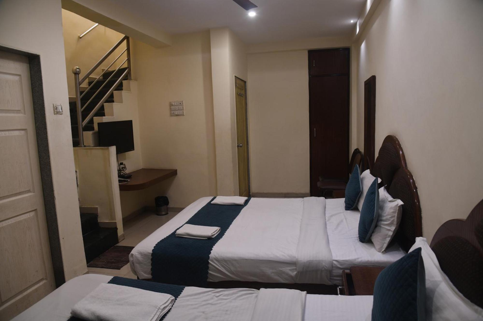 Hill Forest Resort Lonavala Extérieur photo