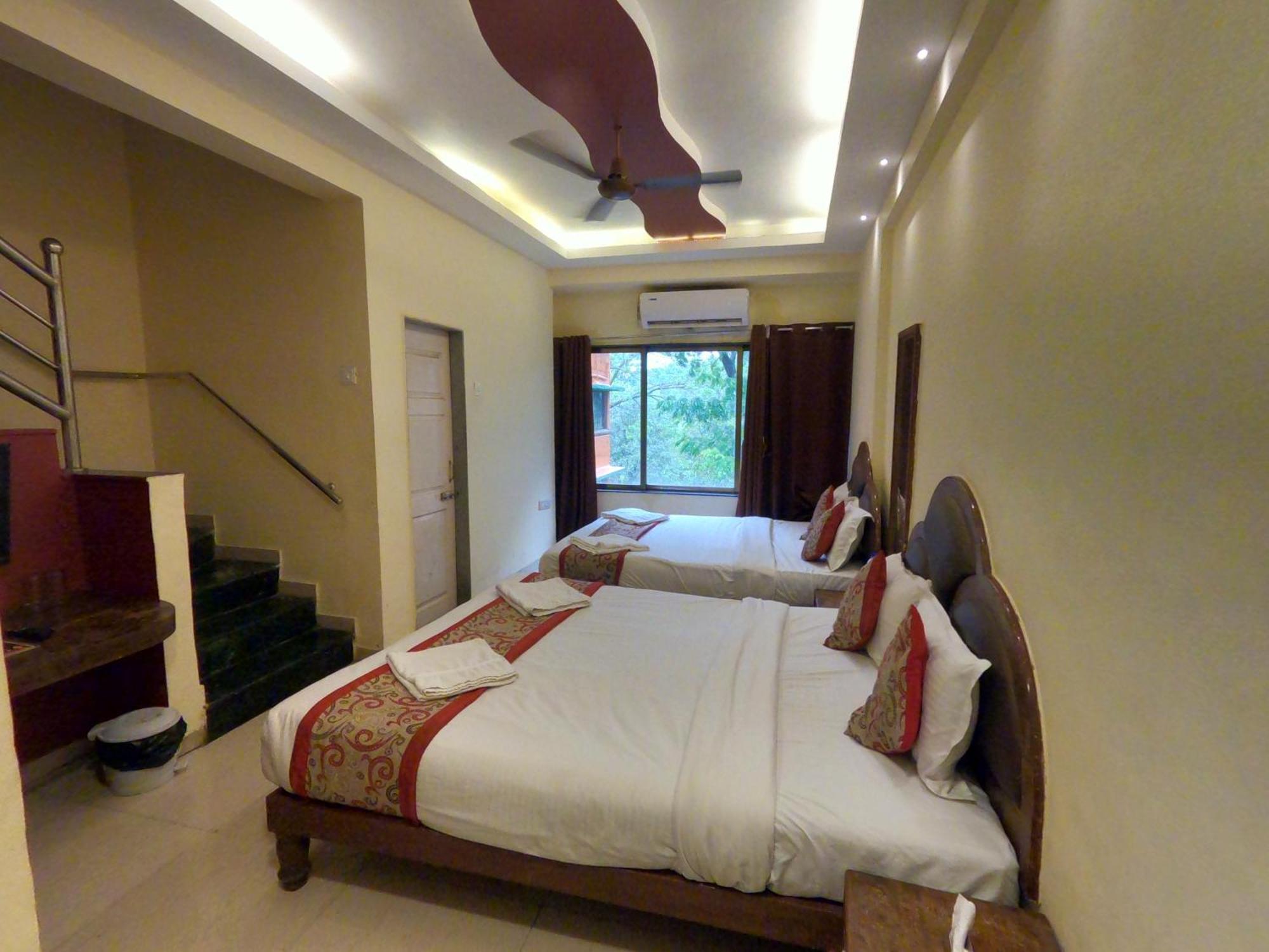 Hill Forest Resort Lonavala Extérieur photo